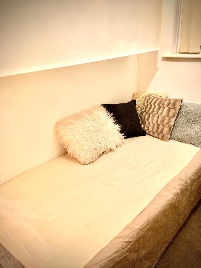 Hendon Homestay Buitenkant foto